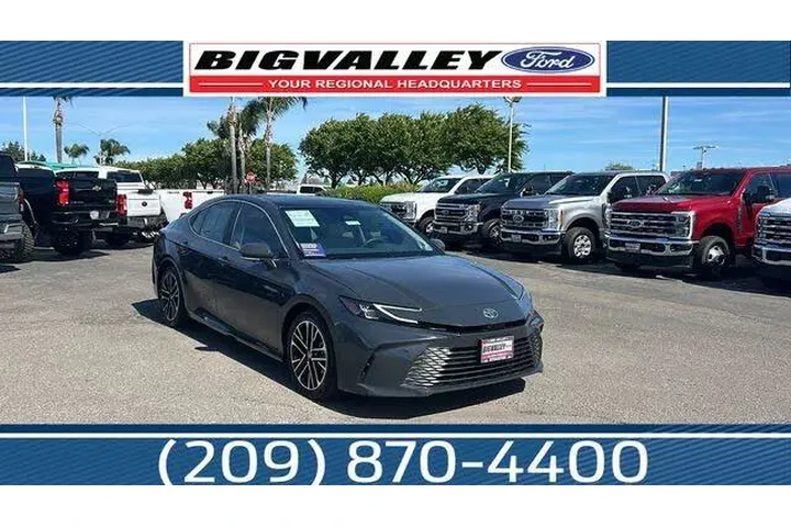 $39995 : Toyota Camry 2025 SE 4dr Sed image 1