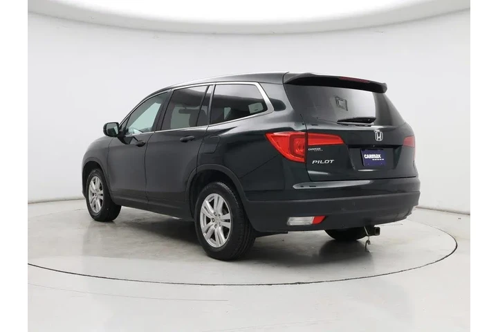 $16998 : Honda Pilot 2016 LX 4dr SUV image 2