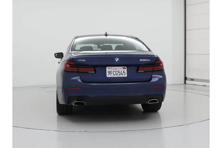 $36998 : BMW 5 Series 2023 530e 4dr S image 6
