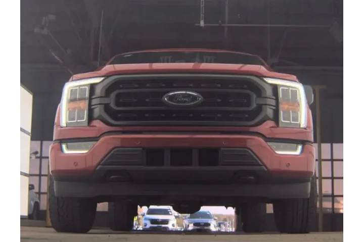 $37399 : Ford F-150 2023 4x4 Lariat 4 image 4