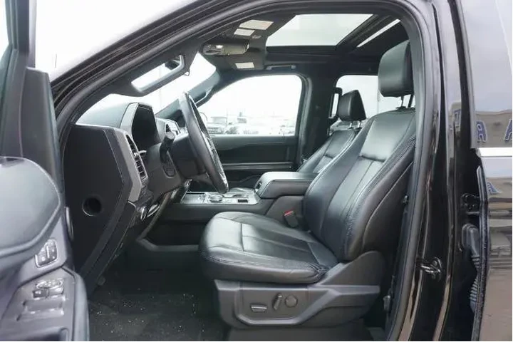 $29888 : Ford Expedition 2021 4x2 XLT image 7