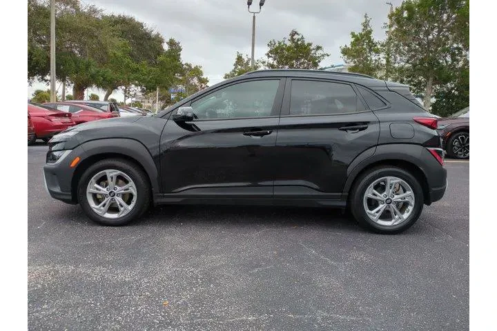 $16988 : Hyundai KONA 2022 SEL 4dr Cr image 7