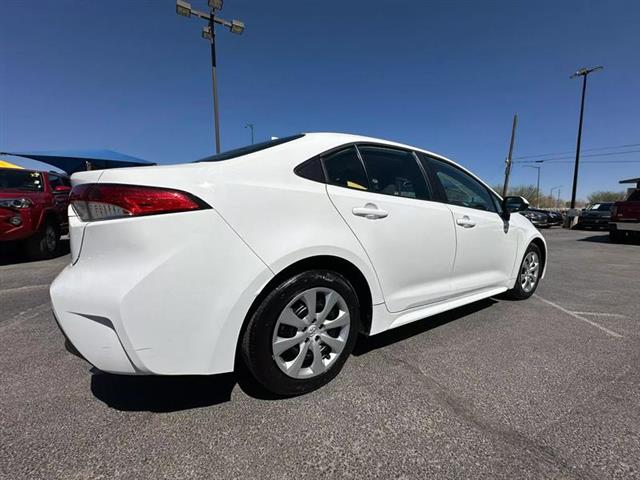 $23995 : Pre-Owned 2023 Corolla LE Sed image 6