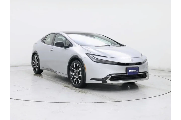 $37998 : Toyota Prius Plug-in Hybrid image 1
