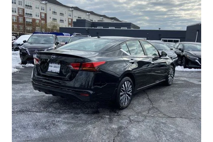 $20550 : Nissan Altima 2025 2.5 SV 4d image 4