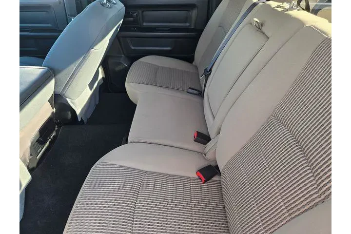 $22425 : Ram 1500 Classic 2019 4x4 Tr image 9