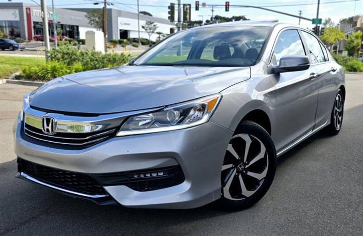 $14950 : 2017 Accord EX image 1