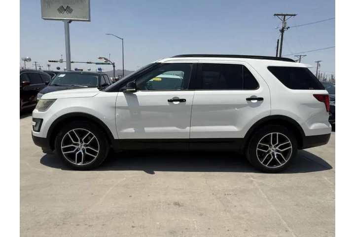 $12900 : 2016 Explorer Sport image 9