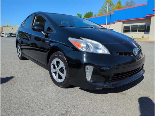 2013 Prius image 3