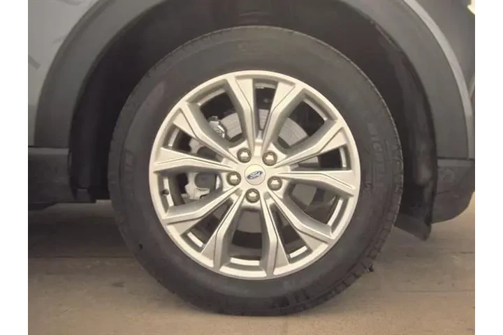 $37990 : Ford Explorer 2023 AWD XLT 4 image 10