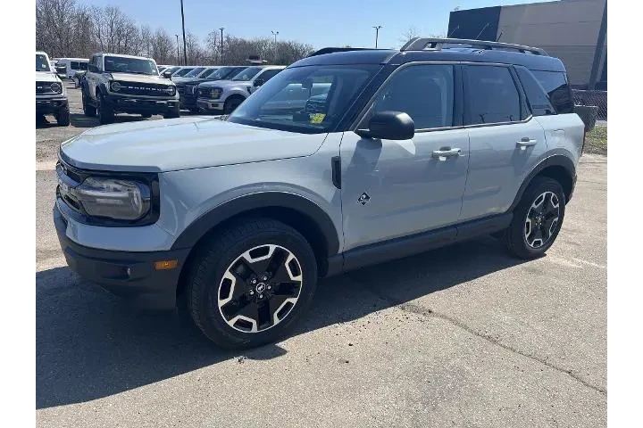 $29988 : Ford Bronco Sport 2023 AWD O image 1