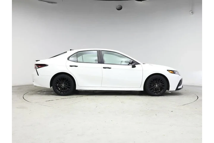 $25998 : Toyota Camry 2022 AWD SE 4dr image 7