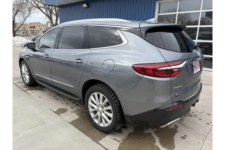 $14990 : 2018 Enclave Premium image 9