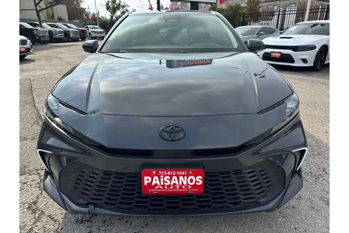 2025 Camry SE image 2