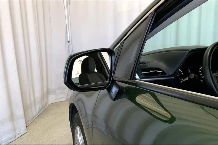 $35441 : Toyota Sienna 2024 LE 8-Pass image 10