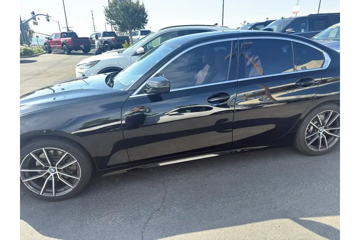 $20490 : BMW 3 Series 2019 330i 4dr S image 2