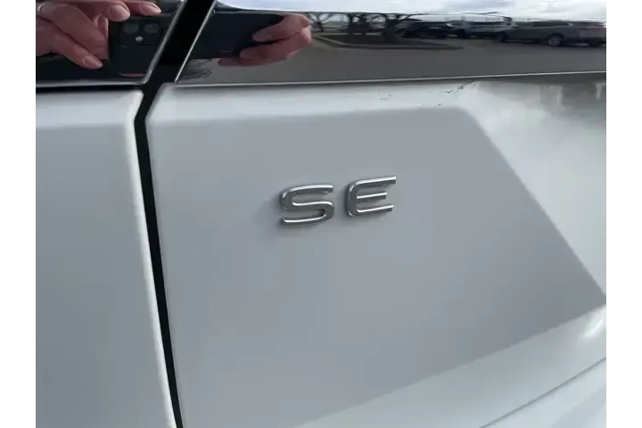 $32900 : Volkswagen Atlas 2025 SE 4dr image 9