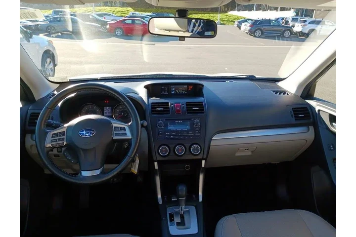 $14998 : Subaru Forester 2014 AWD 2.5 image 8