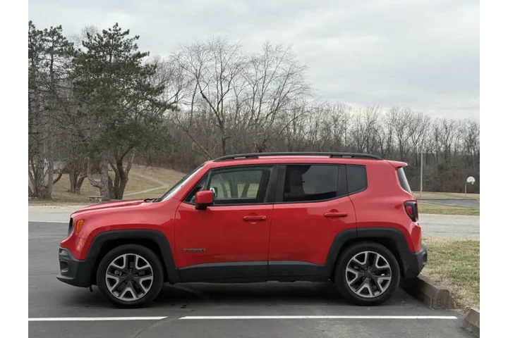 $9999 : 2015 Renegade Latitude image 9