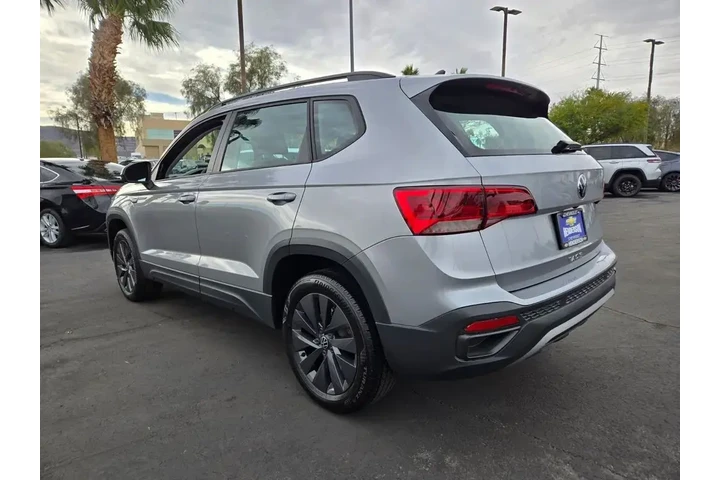 $17994 : Volkswagen Taos 2023 S 4dr S image 4