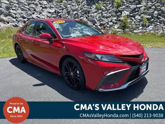 $31998 : PRE-OWNED 2022 TOYOTA CAMRY H image 1