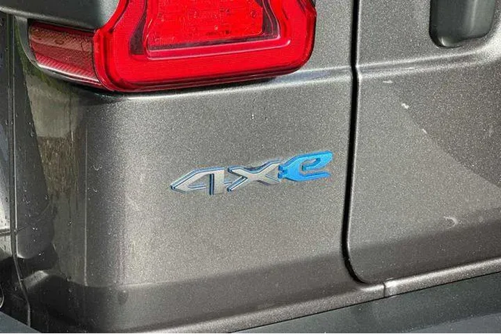 $34793 : Jeep Wrangler 2023 4x4 Rubic image 9