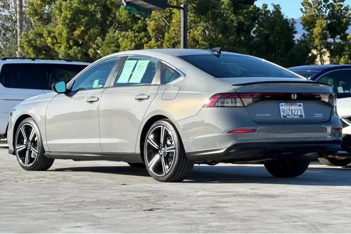 $29674 : Honda Accord Hybrid 2025 Spo image 5