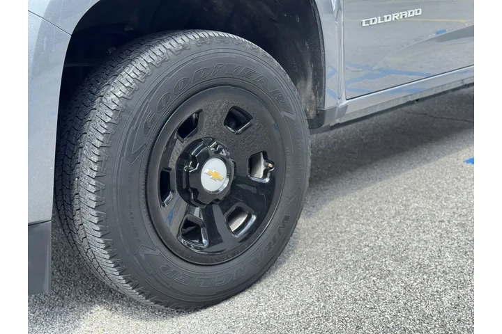 $29998 : 2022 Colorado 4WD Work Truck image 9