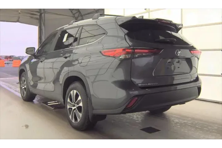 $36490 : Toyota Highlander 2023 AWD L image 7