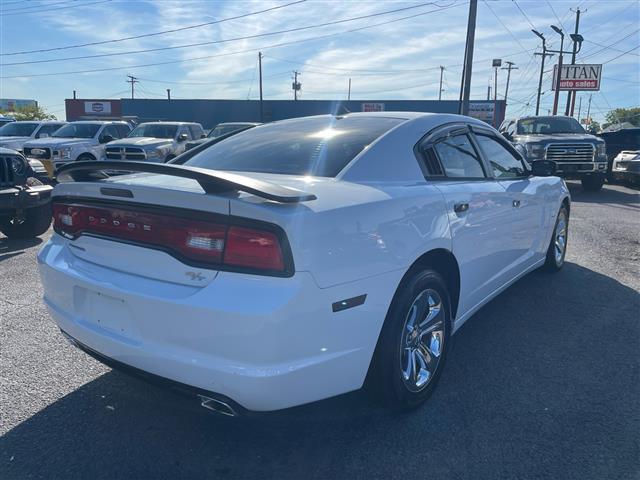 $14900 : 2014 Charger image 4