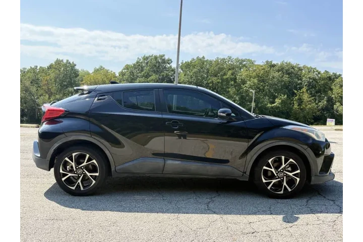$7999 : 2018 C-HR XLE image 6