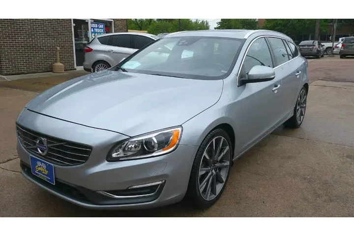 $17999 : 2015 V60 T5 Platinum image 4
