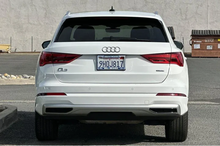 $27400 : Audi Q3 2023 AWD quattro Pre image 8