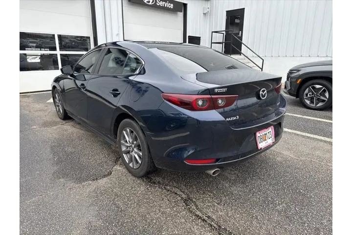 $20441 : Mazda Mazda3 Sedan 2024 2.5 image 2