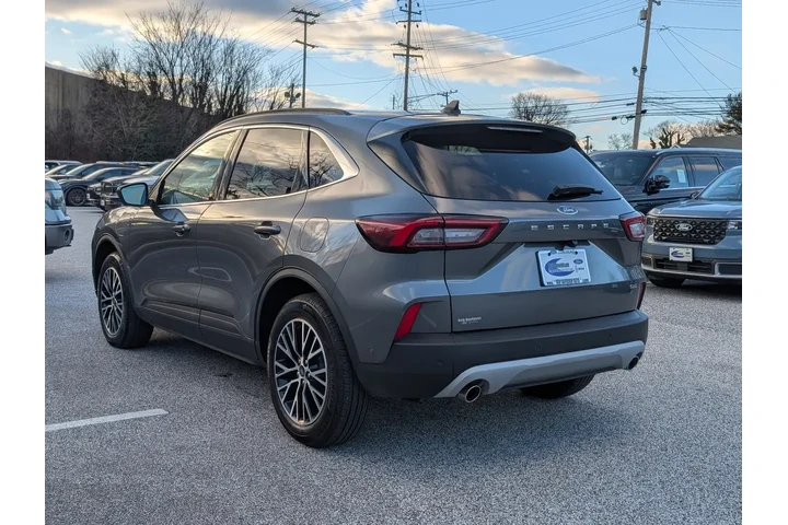 $24000 : Ford Escape Plug-In Hybrid 2 image 4