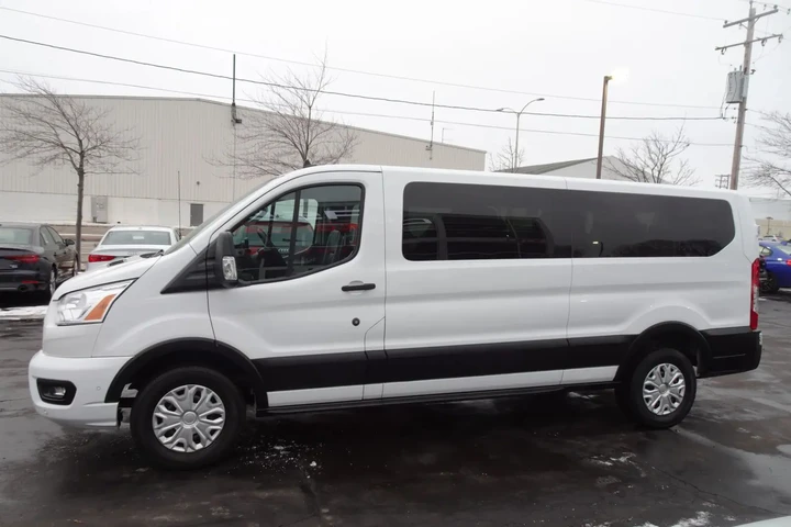 $31995 : 2021 TRANSIT 350 PASSENGER VAN image 5