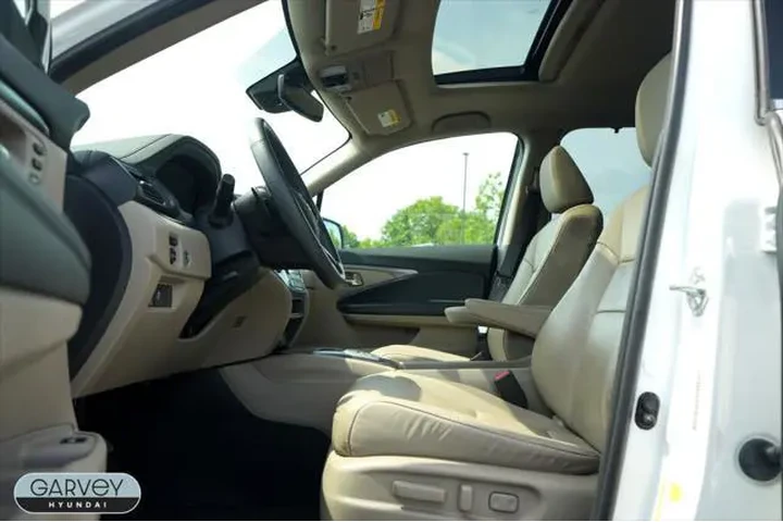 $28000 : Honda Pilot 2022 AWD EX-L 4d image 3