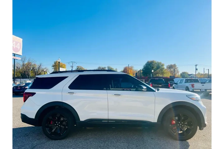 $25995 : 2020 Explorer ST AWD image 7