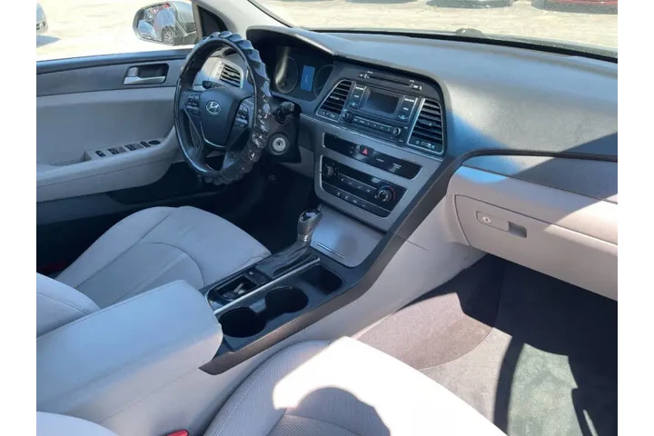 $6900 : 2016 Sonata image 7