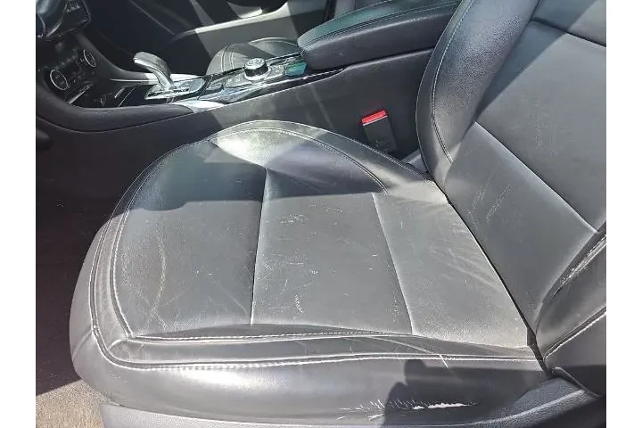 $13223 : INFINITI QX30 2018 AWD Luxur image 5