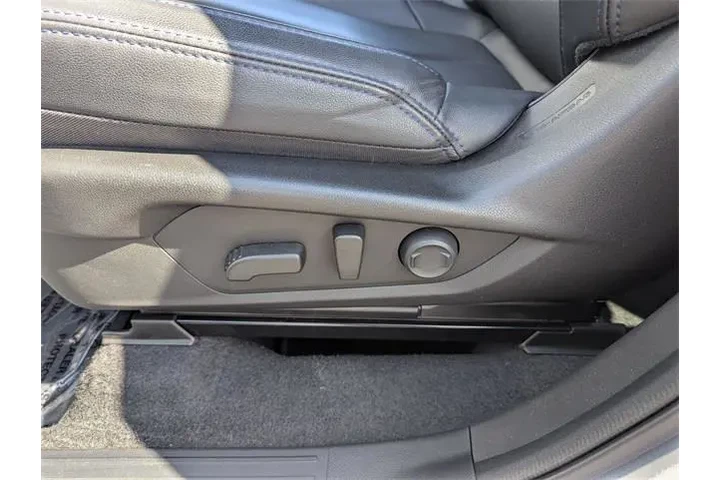 $36985 : Subaru Forester 2025 AWD Lim image 8