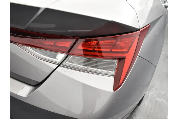 $15952 : Hyundai ELANTRA 2022 SEL 4dr image 10