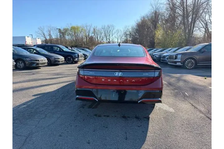 $21500 : Hyundai SONATA 2024 AWD SEL image 4