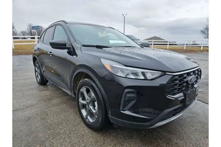 $27000 : Ford Escape 2025 AWD ST-Line image 2