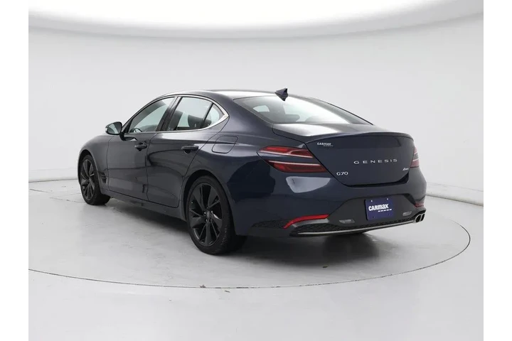 $36998 : Genesis G70 2023 AWD 2.0T 4d image 2