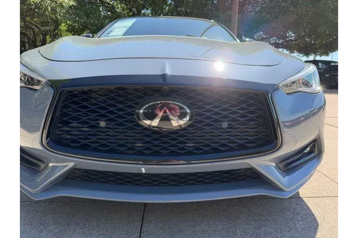 $36980 : INFINITI Q60 2022 Red Sport image 9