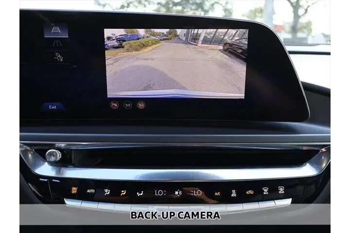 $31390 : Cadillac LYRIQ 2024 AWD Tech image 4