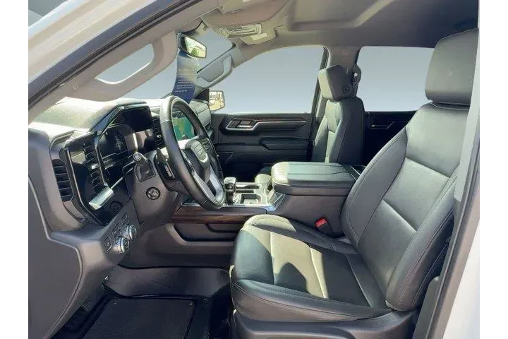 $39896 : GMC Sierra 1500 2023 4x4 SLT image 5