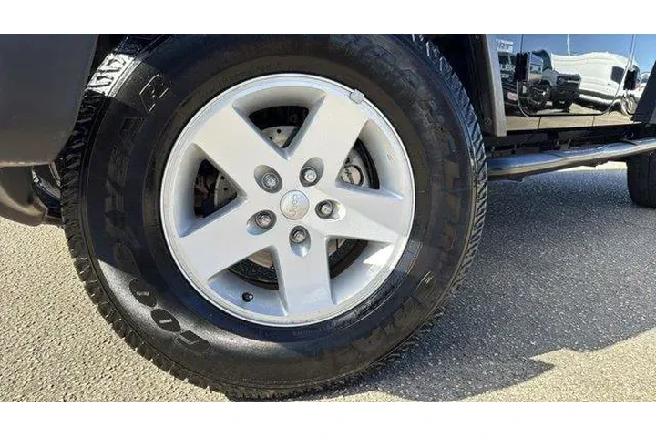 $17919 : Jeep Wrangler Unlimited 2017 image 9