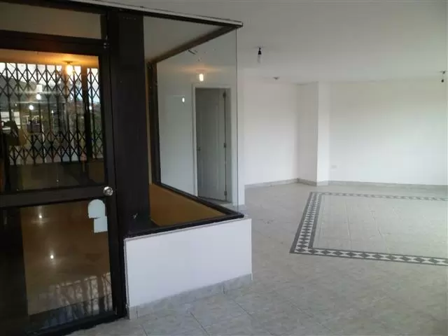 ARRIENDO LOCAL COMERCIAL image 3